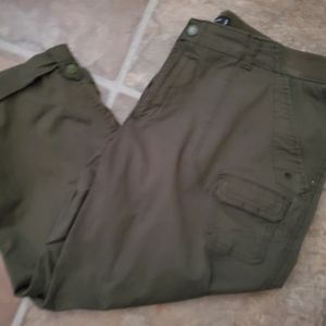 Lee Plus Capri and shorts lot